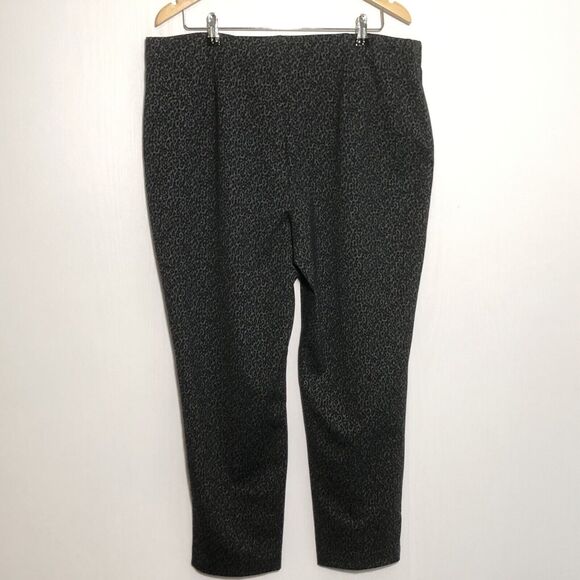 Chico’s Pants Womens XL 16 Gray Fabulously Slimming Pull On Ankle Animal Print - Picture 7 of 11